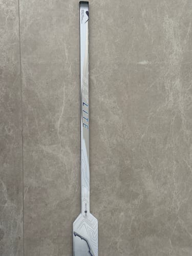 Senior Bauer Vapor flylite Regular Goalie Stick 27" Paddle (Used)