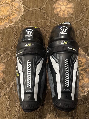 Junior Warrior Alpha LX 20 11" Shin Pads (New)