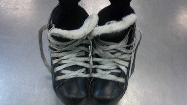 Used Bauer SUPREME Junior Hockey Skate Junior 04 11339-S000196606