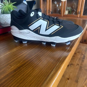 Black Men's Size M 11.5 (W 12.5) Adult New Balance 3000v7 Low Top Molded Cleats (New)