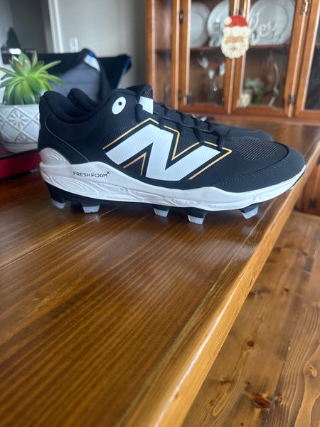 Black Men's Size M 11.5 (W 12.5) Adult New Balance 3000v7 Low Top Molded Cleats (New)