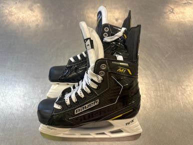Used Bauer SUPREME M1 Junior Hockey Skate Junior 03 11339-S000192464