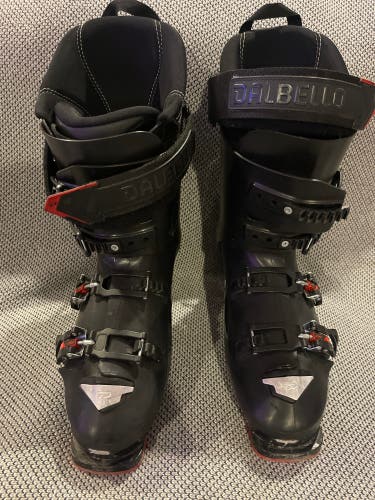 Mondo 28 & 28.5 Men's Dalbello DS Ski Boots (Used)