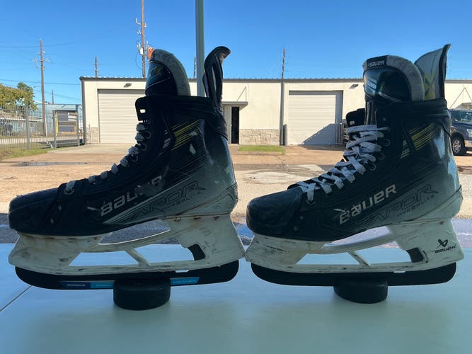 Bauer Vapor Hyp2rlite Mens Pro Stock Size 10 Hockey Skates MIC 15566