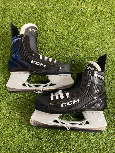 Senior CCM Tacks 550 Hockey Skates Regular Width 8 (New)