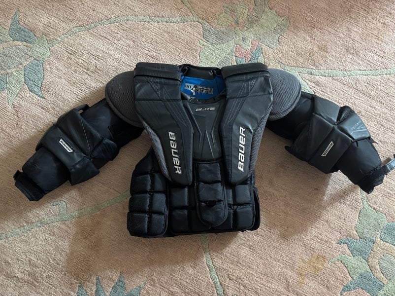 Intermediate Large Bauer Elite Goalie Chest Protector (Used)