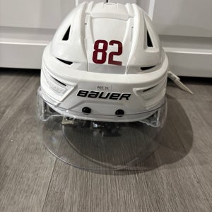 Medium Bauer Re-Akt 150 #82 Pro Stock Helmet (Used)