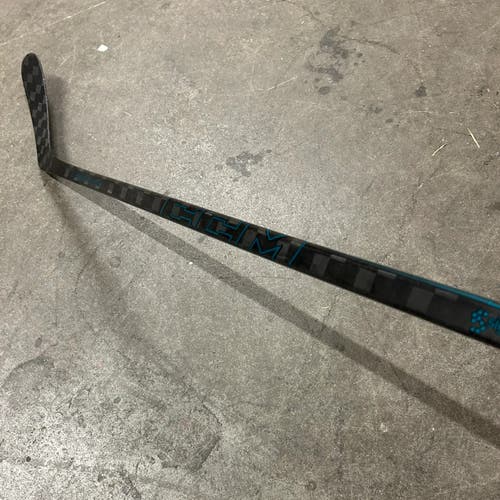 Senior CCM Vizion Hockey Stick Right Handed P90 | Pro Stock