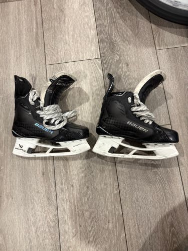 2024 Bauer Supreme Shadow Hockey Skates 7 (Used)