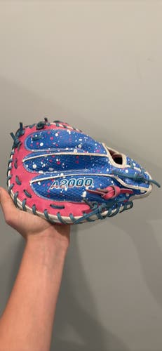 Wilson A2000 RH Catcher's Baseball Glove 33" (Used)