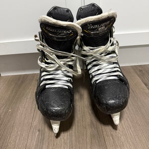 Bauer Supreme M5 Pro Hockey Skates Regular Width Size 5.5 (Used)