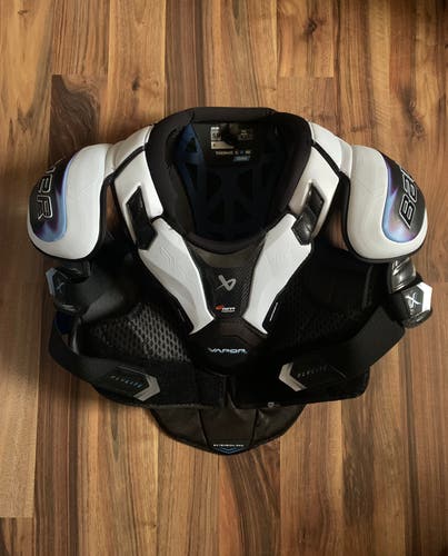Men's Extra Large Senior Bauer Vapor Flylite Shoulder Pads (Used)