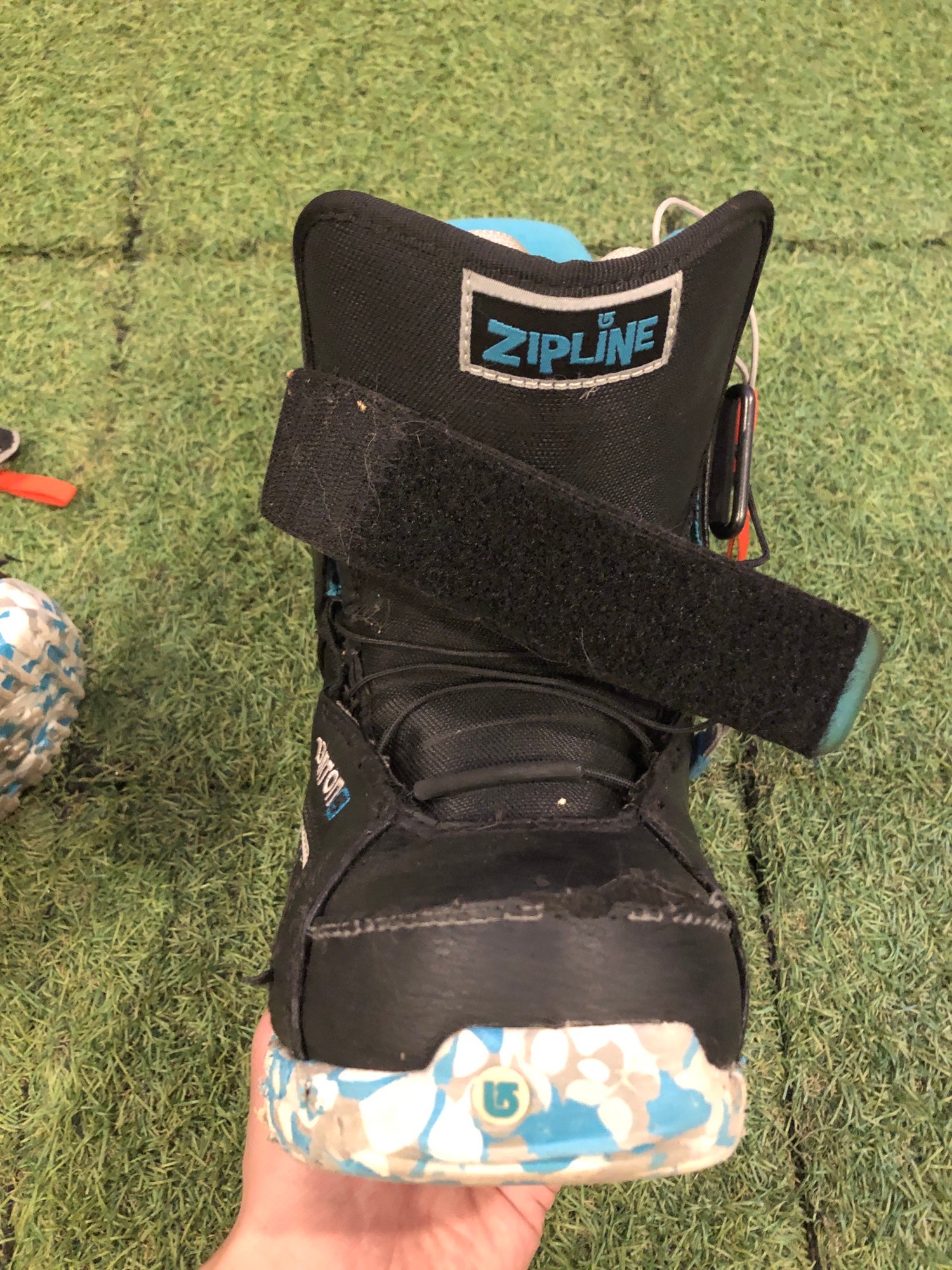 Kid's 6.0 Burton Zipline Snowboard Boots (Used) | SidelineSwap