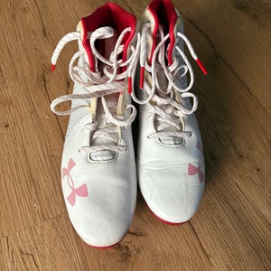 Women's Size 6.5 Under Armour High Top Lacrosse Cleats (Like New)