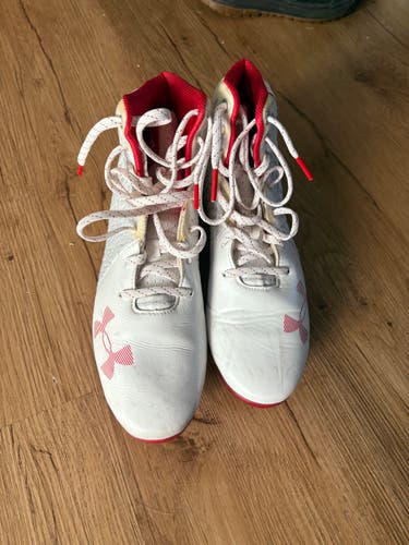 Women's Size 6.5 Under Armour High Top Lacrosse Cleats (Like New)