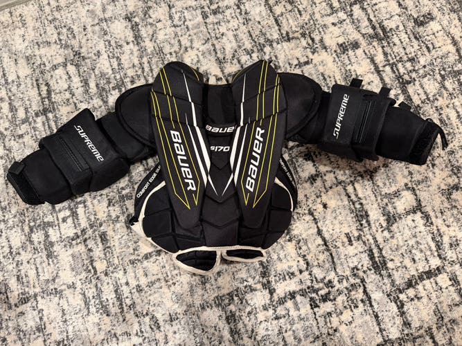 Junior Bauer Supreme S170 Goalie Chest Protector (Used) Size Medium