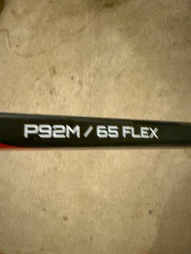 Intermediate Bauer Nexus Sync Right Handed Hockey Stick P92M 65 Flex (Used).
