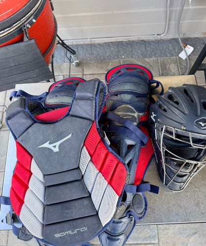 Mizuno Samurai Catcher's gear