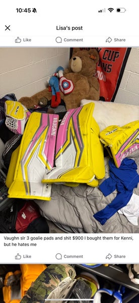 33" Vaughn SLR3 Pro Goalie Leg Pads (Used)