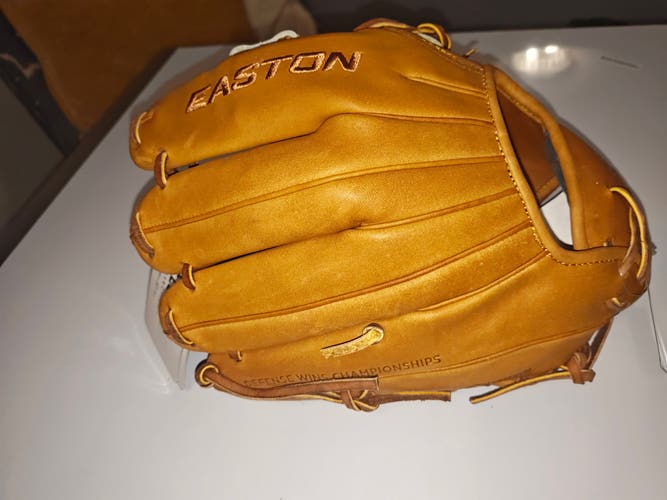 2021 Easton Pro Collection RH Infield Baseball Glove 11.75" (New)
