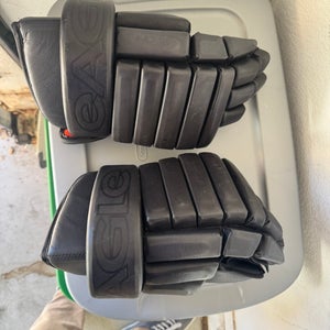 Eagle CP94 Gloves 15” NEW