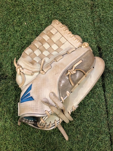 Easton Ghost NX RH Pitcher's Softball Glove 12.5" (Used)