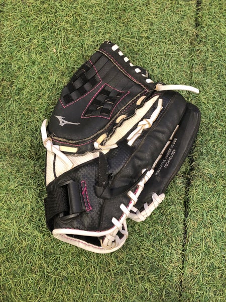 Mizuno Finch RH Pitcher's Softball Glove 11.5" (Used)