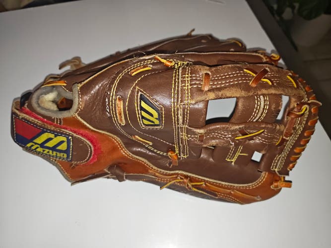 Mizuno MT880 Baseball Glove 13.5" (Used)