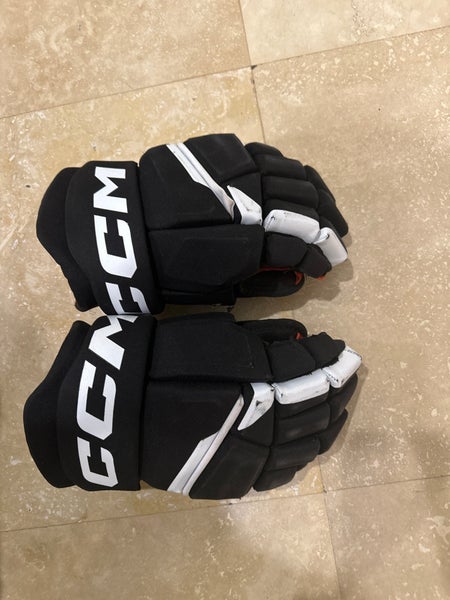 CCM Next Gloves 14" (Used)