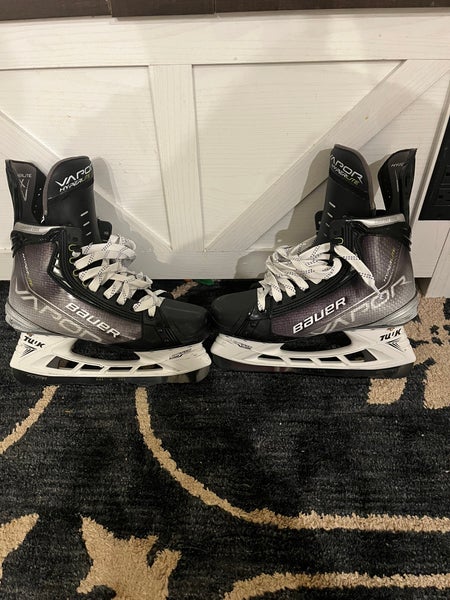2021 Bauer Vapor Hyperlite Hockey Skates 7.5 (New)