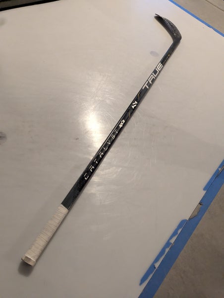 Intermediate True Catalyst 3X3 Right Handed Hockey Stick P92 55 Flex (Used)