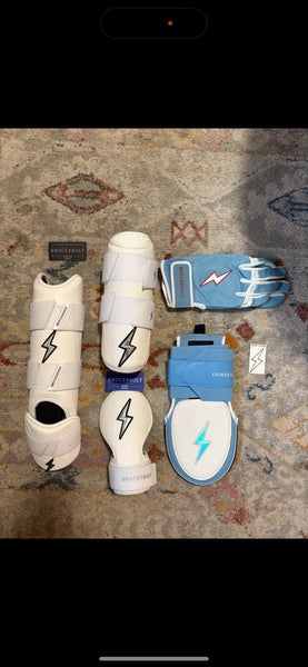 (New never used) BRUCE BOLT Men’s Equipment