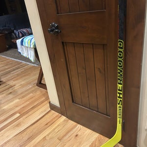 Intermediate Sher-Wood Rekker Legend 1 Right Handed Hockey Stick P28 45 Flex (New)