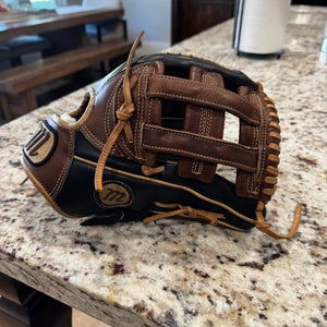 Marucci Honor the Game RH Baseball Glove 11.75" (Used)