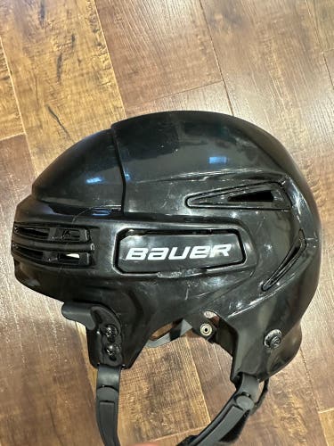 Medium Bauer Re-Akt 75 Helmet Pro Stock (Used)