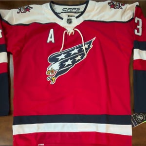Washington Capitals Tom Wilson Eagle  Alternate Jersey Size Adult XL (54)
