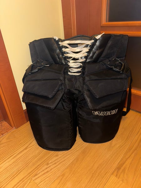 Senior Large Vaughn SLR4 Pro Carbon Hockey Goalie Pants (Used)