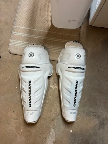 Senior Sher-Wood 5030 15" Shin Pads (Used)