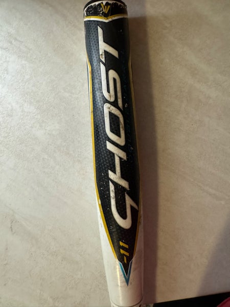 2022 Easton Ghost Composite Bat (-11) 19 oz 30" (Used)
