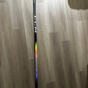 Senior CCM JetSpeed FT8 Pro Right Handed Hockey Stick P28 85 Flex (New)