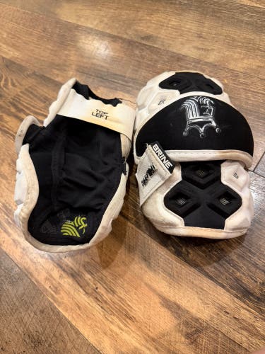 Large Adult Brine Triumph Arm Pads (Used)