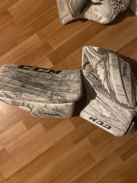 CCM Extreme Flex II 860 Regular (Used)