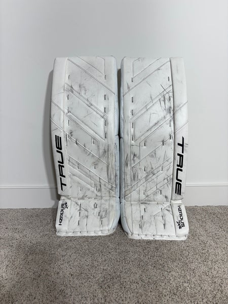 31" 2024 True HZRDUS 7X4 Goalie Leg Pads (Used)
