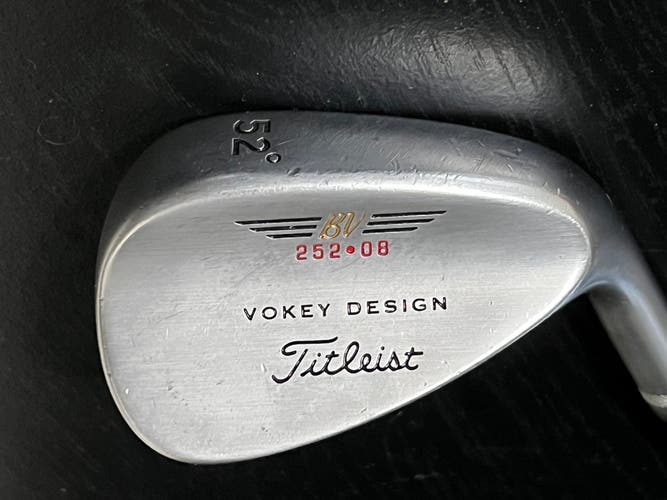 *GOOD* Titleist Vokey Design BV 252-08 35.5” RH 52* Wedge Flex Winn Dri Tac Grip