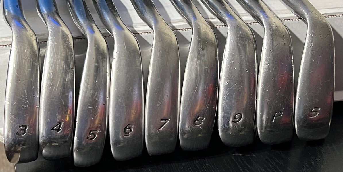 *GOOD* TaylorMade r7 CGB MAX 3-PW + SW Iron Set Graphite Reg Flex Stock Grips