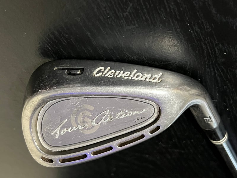 *GREAT* Cleveland Tour Action TA7 RH PW 35.5” DG Steel Stiff Crossline Grip