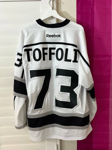 Tyler Toffoli LA Kings away jersey