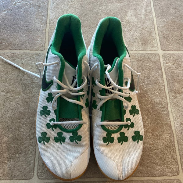Nike Kyrie Flytrap 2 White Green Celtics Basketball Shoes Men 13 used