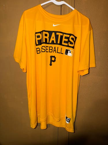 Nike MLB Baseball Authentic Collection Dri Fit Pittsburgh Pirates Shirt Mens XL.