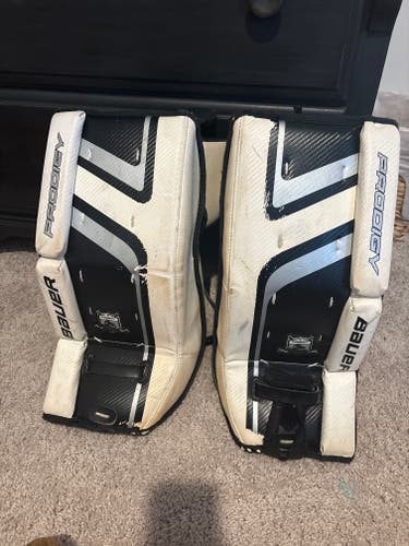 20" Bauer Prodigy Goalie Leg Pads (Used)